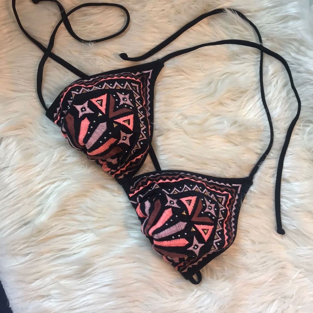 Bikini top